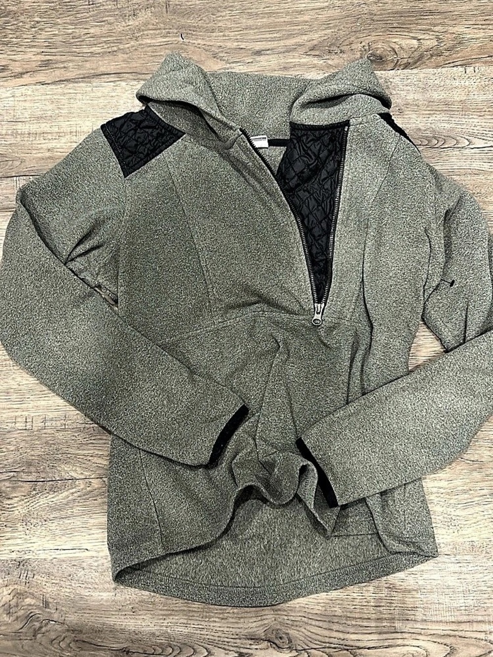 Columbia Women'Small Quilted Jacket in Gray & Black Size Small